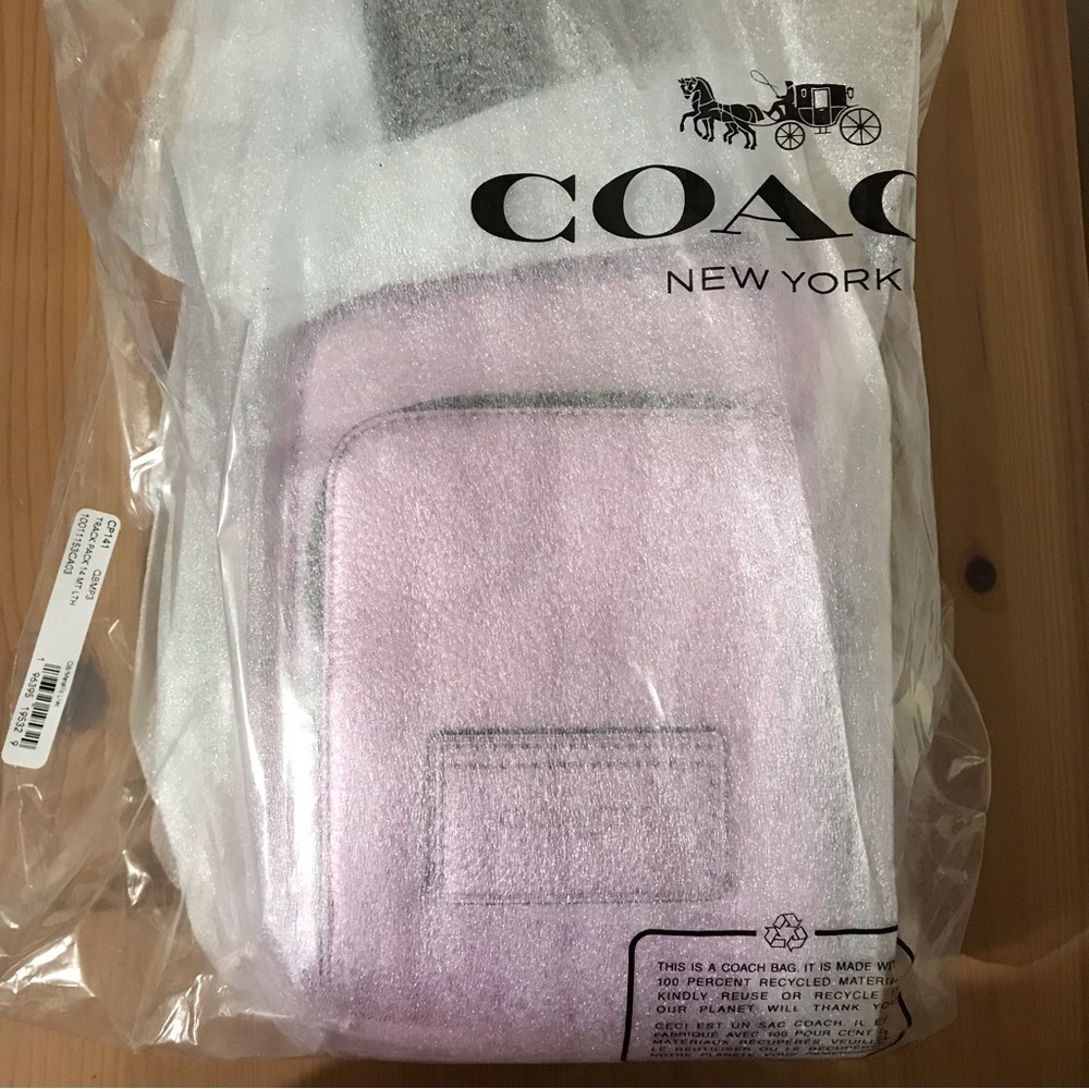 🥰 Coach Track Pack 14 In QB/Metallic Lilac - Picture 4 of 13